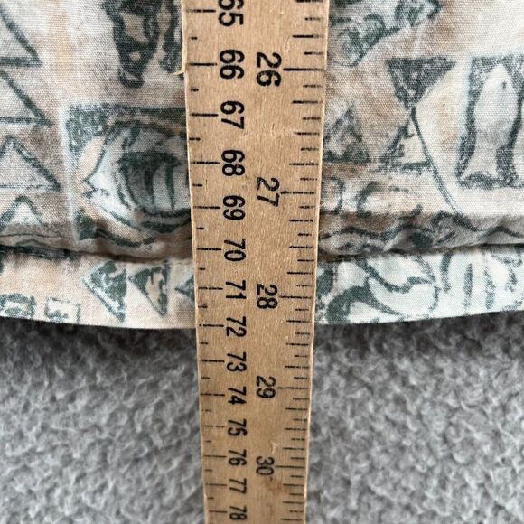 VTG Hook & Tackle Men's Medium Fish Pattern Button Camp Shirt Tan Green Fishing - Picture 13 of 13